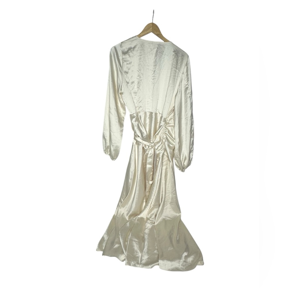 NEW Nasty Gal Cream Satin Wrap Dress 12 - Picture 5 of 10